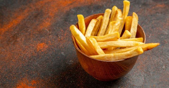 Papas fritas perfectas: cómo dejarlas doradas y crocantes en sólo 3 pasos