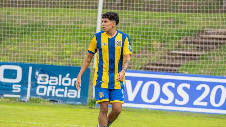 Central: Valentín Becerra, el chico de la 5ª de AFA campeona que cada día crece más