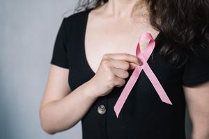 AI identifies women at high risk of developing breast cancer between check