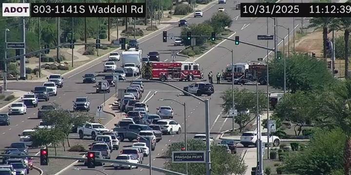 Multiple people hurt in crash in Surprise