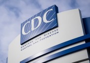 Funcionario de CDC aseguró que a Trump “no le gustó” oposición a sus “ideas no científicas”