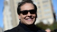 Trump conmuta a George Santos, el excongresista que inventó su CV y fue sentenciado por robo de identidad y fraude