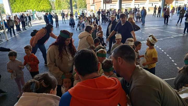 El "milagro" del auge de matrícula de colegio de Lieres, que reclama mejoras: "Ya se nos queda pequeño y vamos a seguir creciendo"