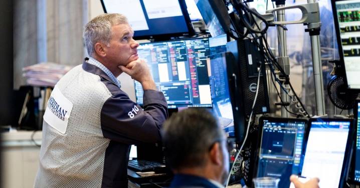 Cierra Wall Street con caídas en sesión marcada por las tecnológicas y la reunión Xi