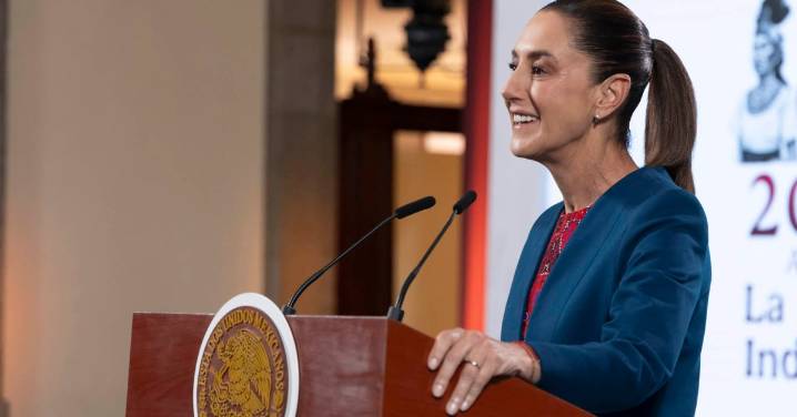 Defiende Sheinbaum impuesto a refrescos como medida de salud pública; pide “consumir menos”