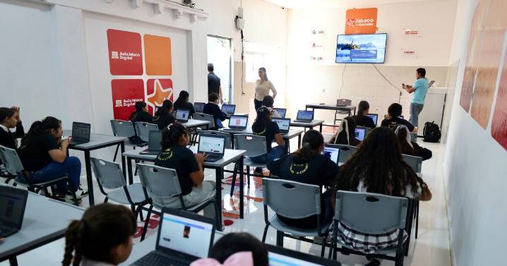 Arranca el programa “Jalisco Presente” para escuelas de tiempo completo; suman 14 municipios