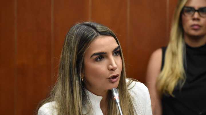 Nadia Blel, senadora del Partido Conservador: 'Mientras no haya plata, no va a haber reforma a la salud'