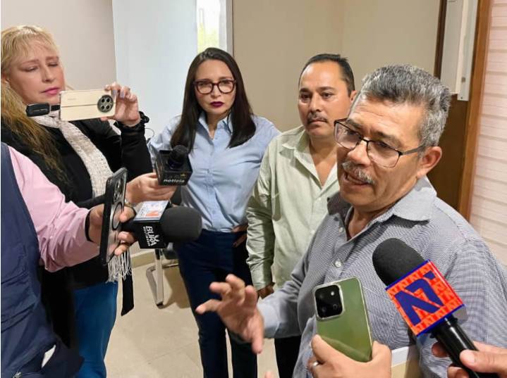 Solicitan habitantes de Nacozari se concluya construcción de presa El Centenario.