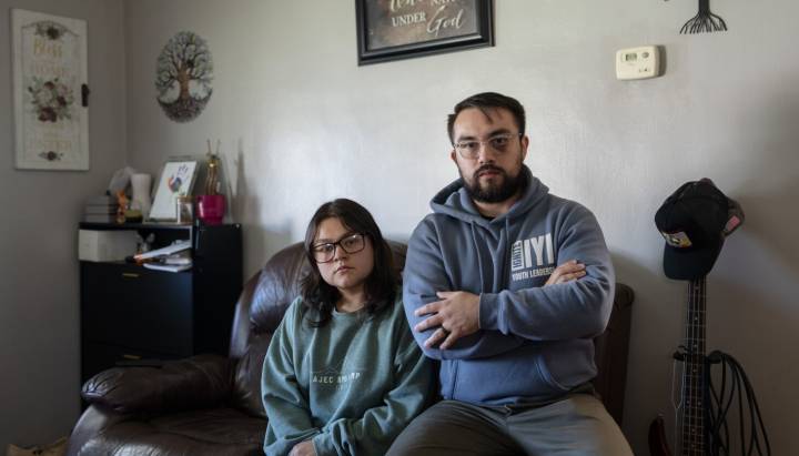 Siblings shaken after feds raid Gary home, arrest family