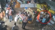 MP News: 45-Year-Old Worker Dies After Suffering Heart Attack In Agar Malwa; Shop Staff Ignore Him, Sit On Phone While He Struggles-