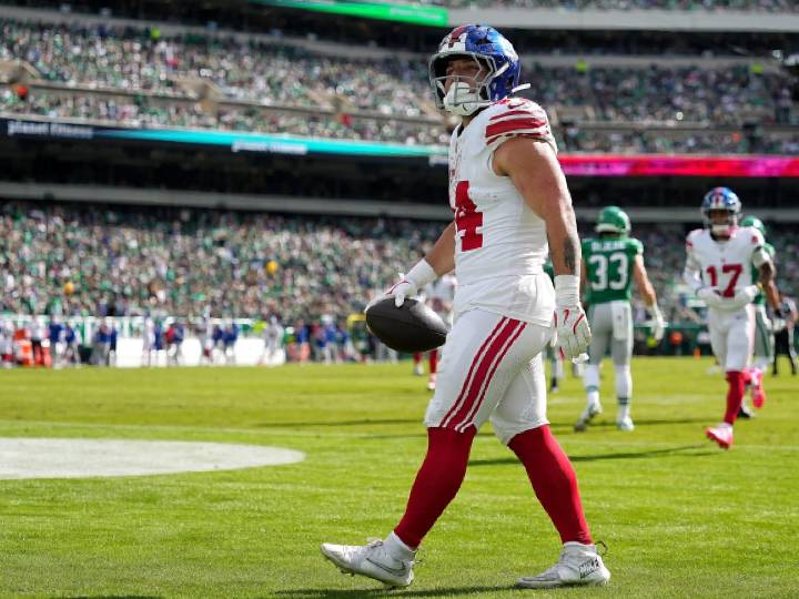 Cam Skattebo se despide de la temporada de la NFL