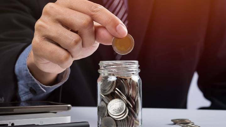 SFBs Vs PSU Banks: Which One Offers Better FD Returns? Here's A Three