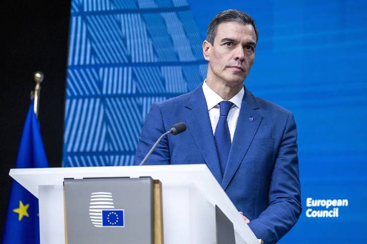 Sánchez se suma al documento de apoyo a Zelenski tras quedarse fuera del grupo de países que lidera el comunicado