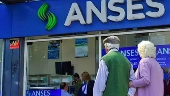 El Gobierno nacional confirmó el bono de $ 70.000 para jubilados en noviembre