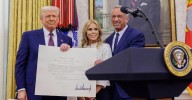 Cheryl Hines Admits to Being Charmed by Donald Trump: 'I Was Expecting Something Else'