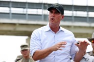 El gobernador republicano de Oklahoma critica despliegue de Guardia Nacional en Illinois