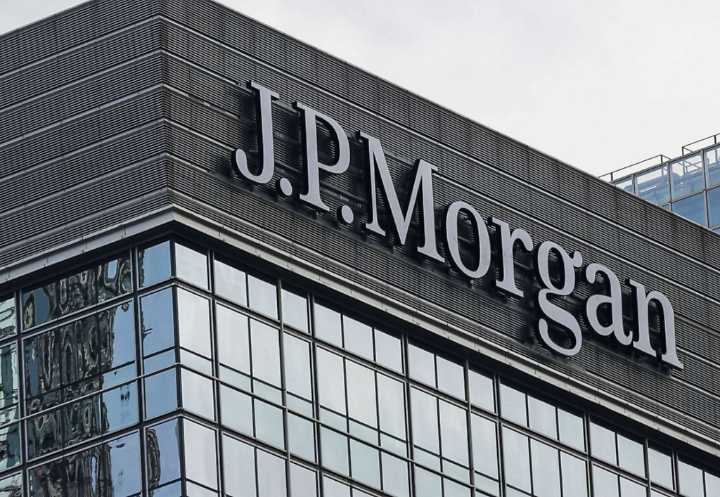 Estados Unidos se está yendo a la quiebra lentamente, afirma J.P. Morgan, mientras la deuda nacional crece...
