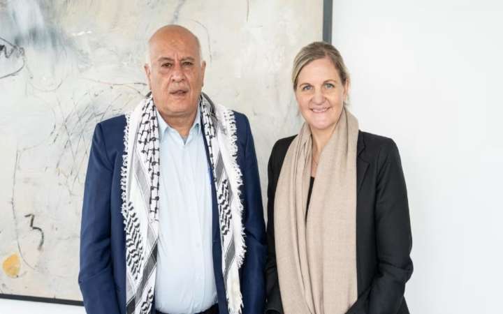 Kirsty Coventry se reúne con Jibril Rajoub en la sede del COI