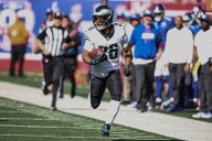 Deadspin | Week 6 TNF: Eagles-Giants Preview, Props, Prediction