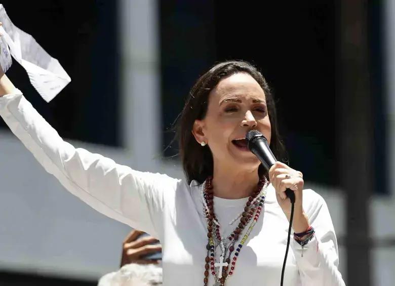 María Corina Machado asegura que el círculo de Maduro ya lo está traicionando con negociaciones secretas