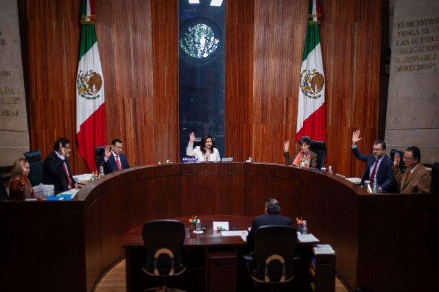 TEPJF revoca multas del INE por falta de evidencia en caso de “acordeones”