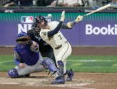 Milwaukee slugs its way to 2