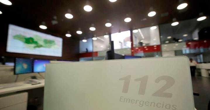 El choque entre un turismo y un microbús se salda con un herido en la circunvalación de Granada