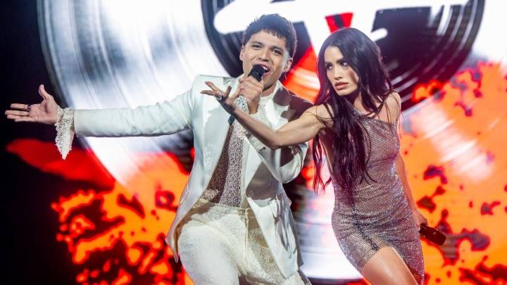 Furor: así fue la presentación de Lali Espósito y Alan Lez en la final de La Voz Argentina