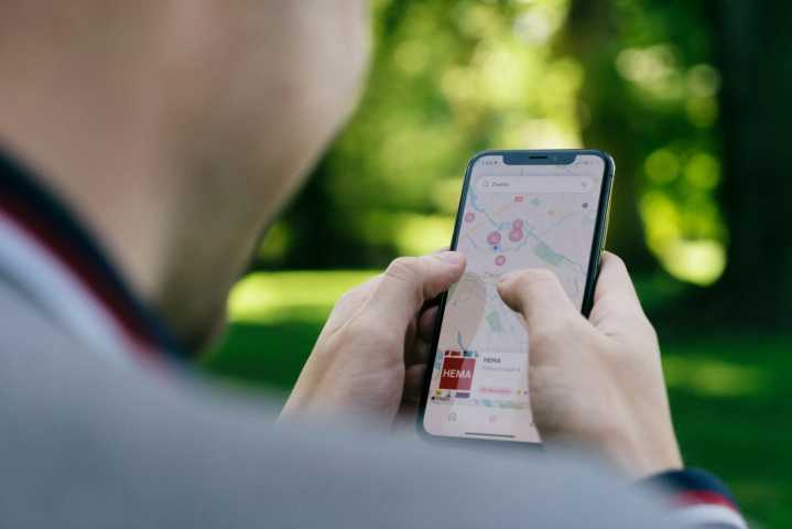 Apple Will Introduce Search Ads to Maps App Next Year, According to Analyst