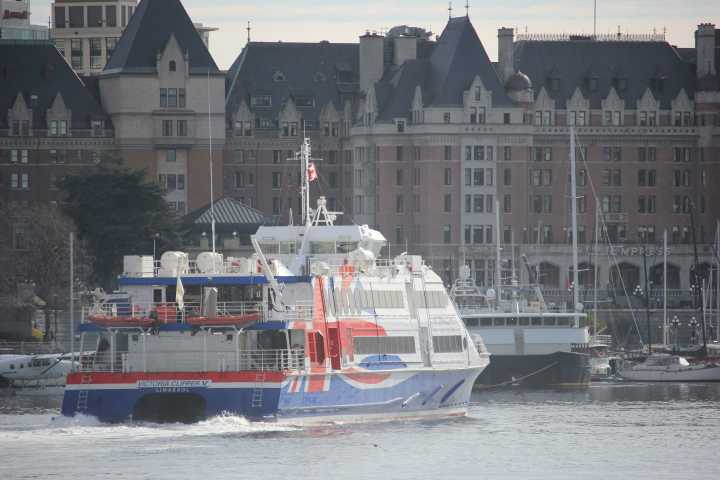 Victoria-Seattle Clipper Ferry announces special ‘Playoff Express’ for Blue Jays vs. Mariners ALCS games Oct. 15