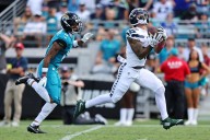 Deadspin | Jaxon Smith-Njigba continues hot start as Seahawks down Jaguars