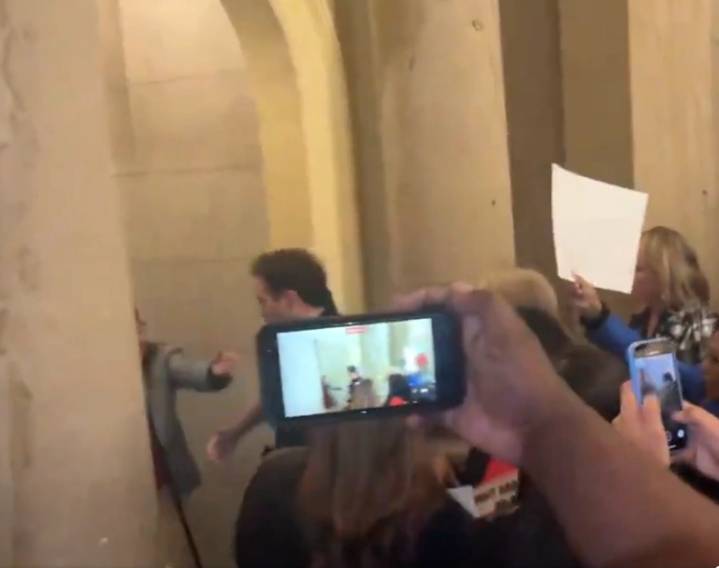 Tense standoff at U.S. Capitol as protesting Democrats push past police to storm Speaker Johnson's office
