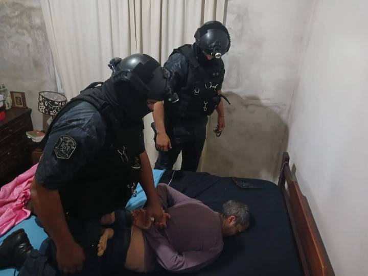 INTERVENCIÓN DEL GRUPO DE ELITE DE JEFATURA CONCORDIA EN COLÓN: PERSONA ATRINCHERADA CON ARMA DE FUEGO