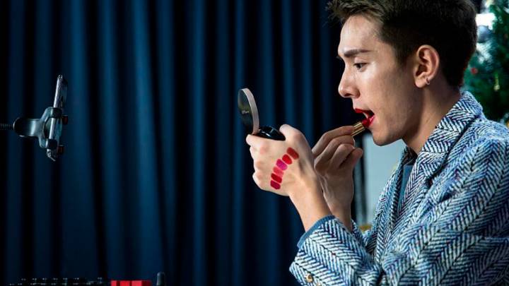Para ser influencer en China exigirán formación