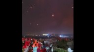 Pánico en un espectáculo de drones en China: se convirtió en una lluvia de fuego