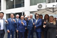 Congreso rinde homenaje a peruanos que destacan en el extranjero