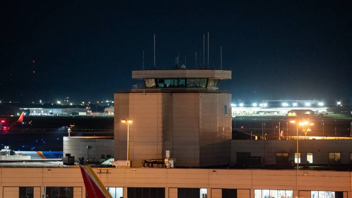 The government shutdown keeps snarling air travel. Officials say it could get worse