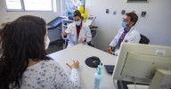 Encuentran un vínculo entre la cóvido persistente y la menopausia