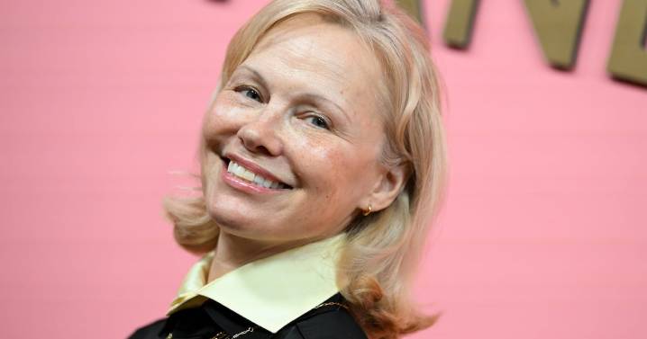 Pamela Anderson Got a Very Gen