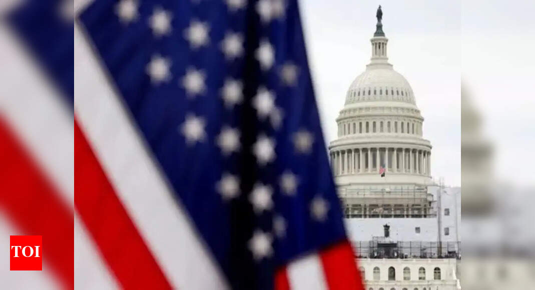 Travelling to US: Here's an important 'smartphone warning' for you