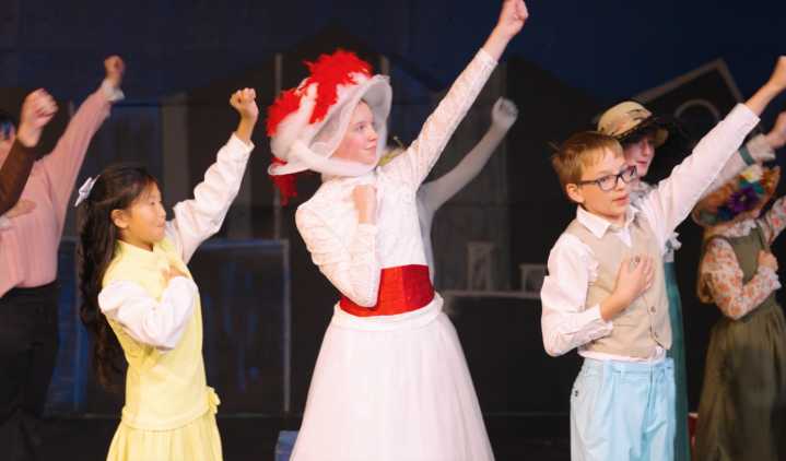 Mary Poppins Jr. to make flyover at Sioux City Community Theatre
