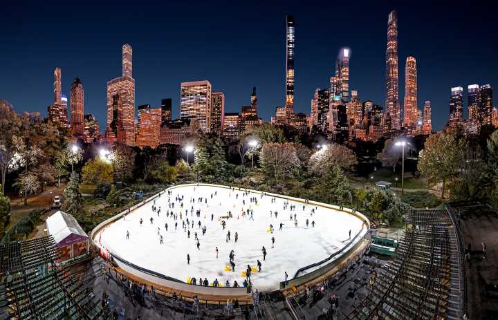 Wollman Rink’s 75th Season Kicks Off With Record Attempt