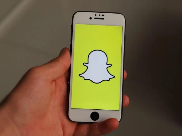 EU grills Apple, Snapchat, YouTube over risks to children