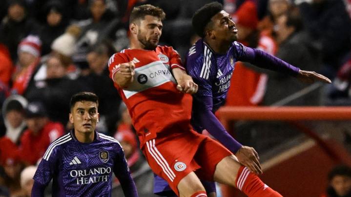 Cuypers scores 2 goals and the Fire advance out of the wild card round with 3