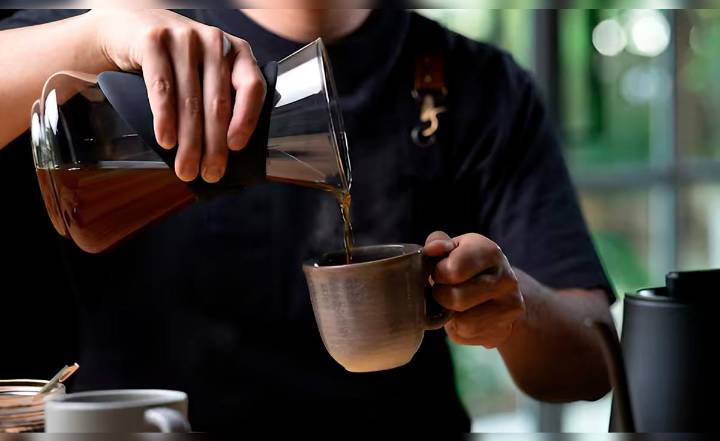 Nuevo estudio revela que consumir té y café ayuda a disminuir en más de 20% el riesgo de contraer cáncer
