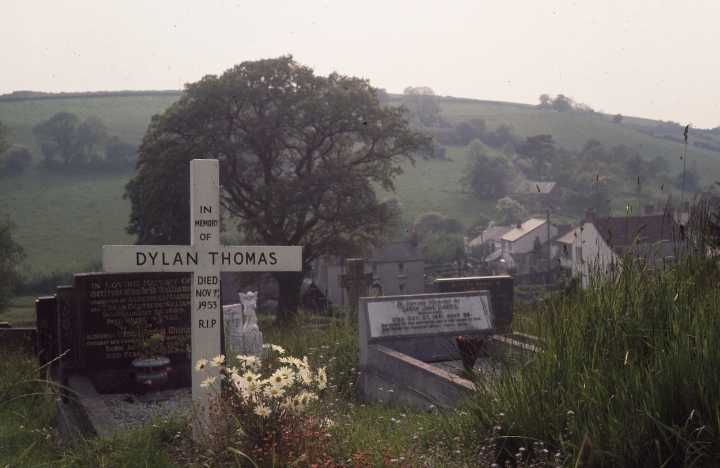 Dylan Thomas, man of beer and brine