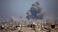 Israel vuelve a atacar Rafah y crece el temor a que se rompa el alto el fuego en Gaza