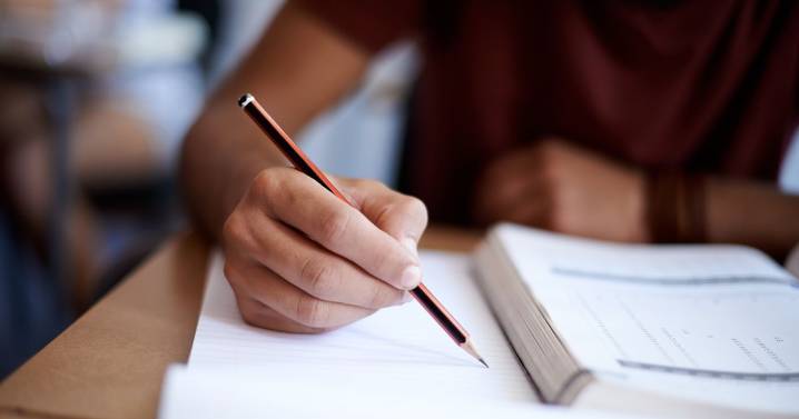 English quiz new skilled migrants in UK must pass is too hard for most Brits