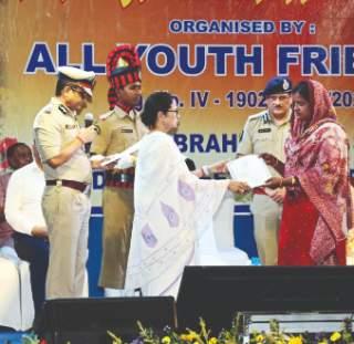 Mamata clarifies ‘outsider’ remark, says statement ‘twisted’