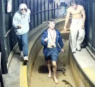 Policía busca a sospechosos de robo y vandalismo en Playland